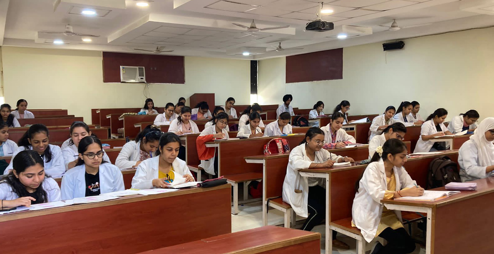 Luxmi Bai Dental College Patiala Canteen